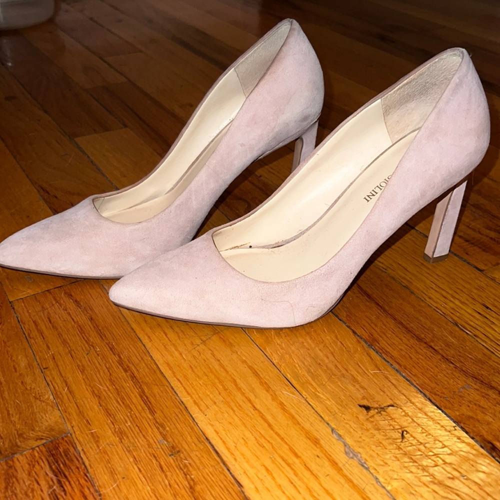 Enzo Angiolini dusty pink suede finish heels